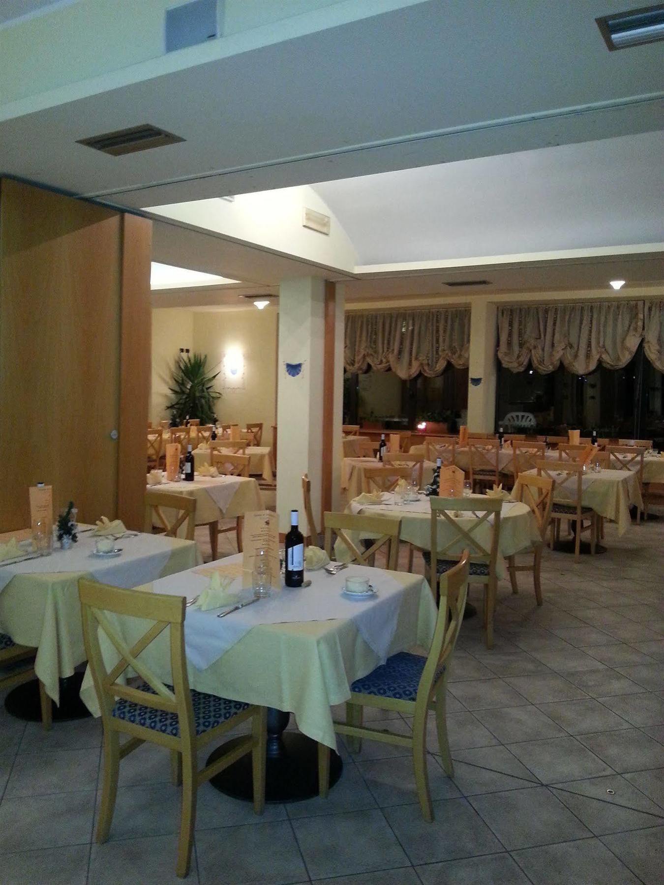 Vigolo Baselga Hotel San Leonardo מראה חיצוני תמונה