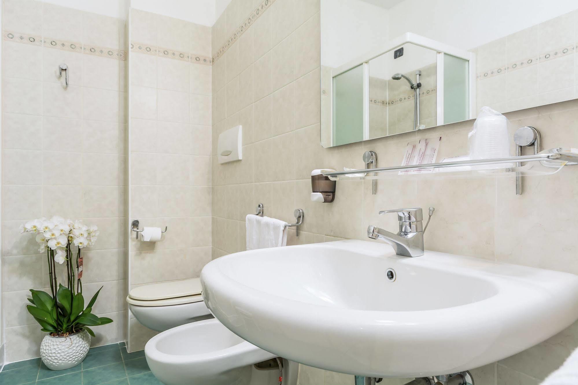 Vigolo Baselga Hotel San Leonardo מראה חיצוני תמונה